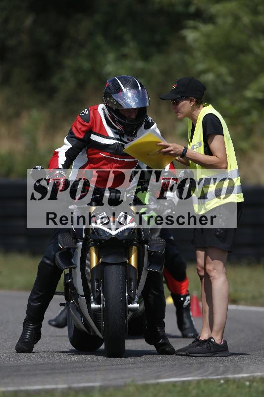Archiv-2023/45 19.07.2023 Cornu Master School ADR/rouge-rot/51